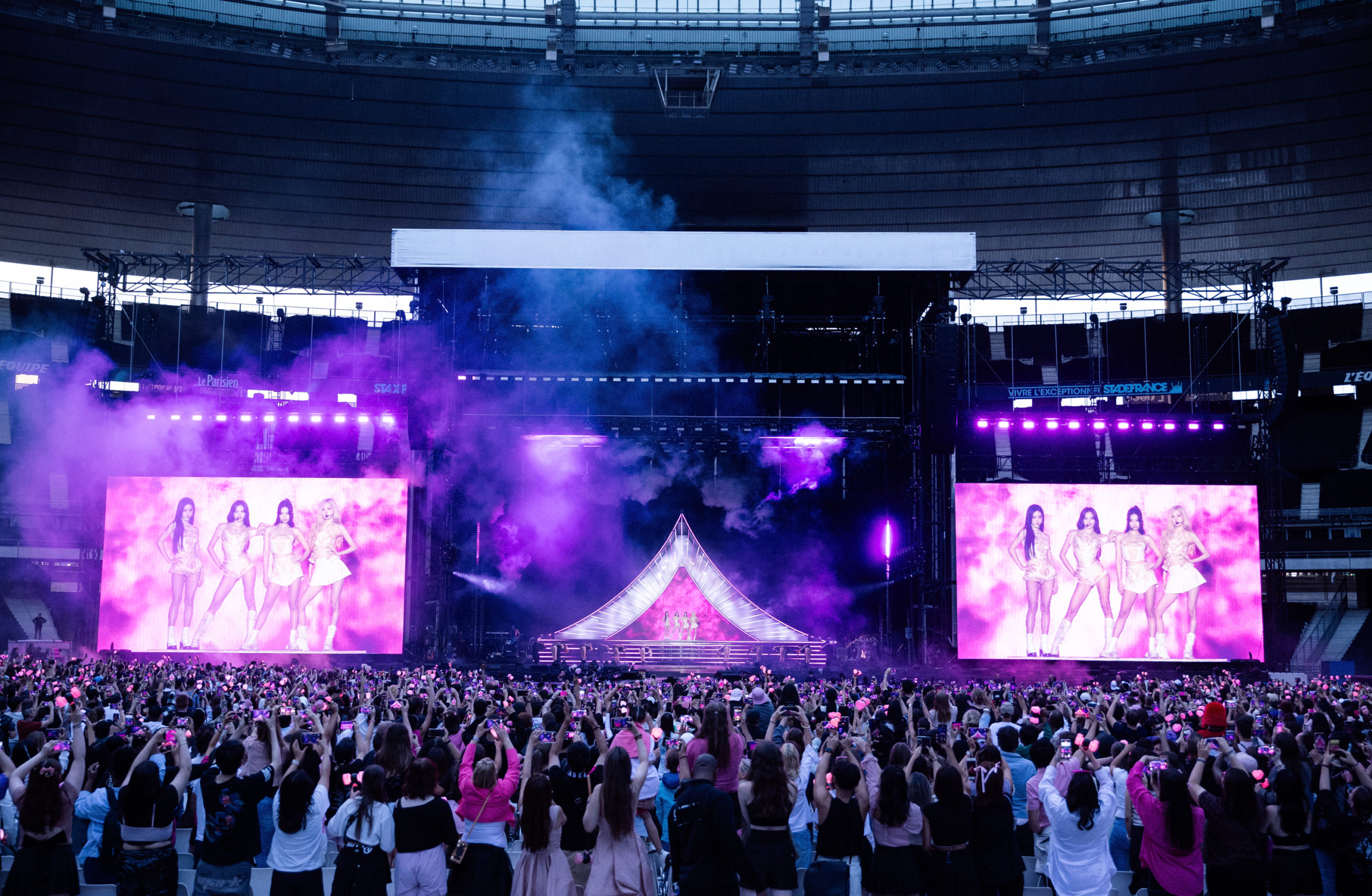 Lisa, Jennie, Rosé, Jisoo, Blackpink au Stade De France