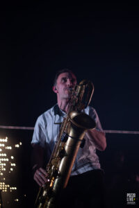 Lucas Saint Cricq au saxophone