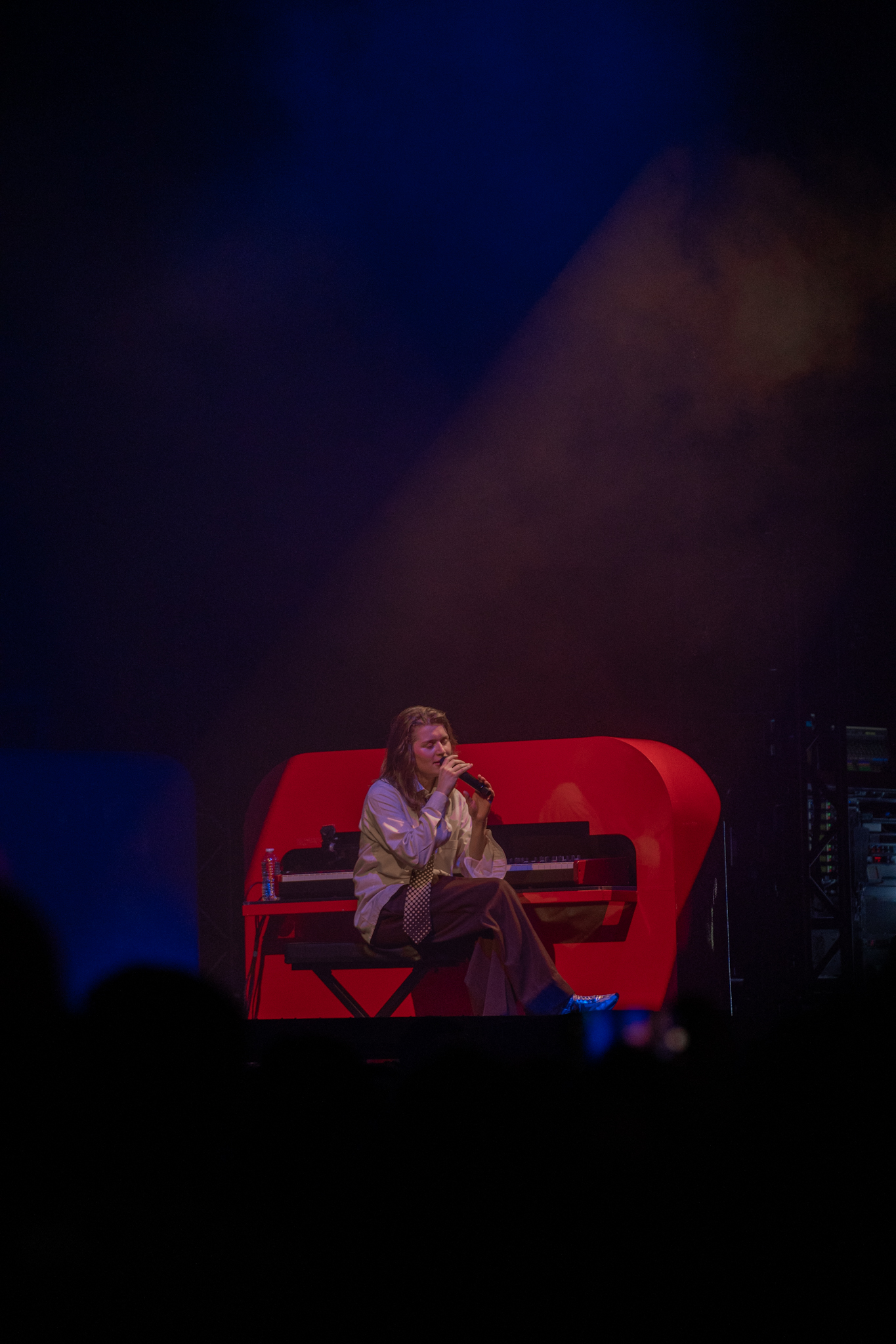 Concert de girl in red, zenith de paris